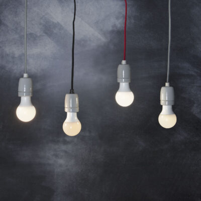 Spuldzes kontaktligzda RED GLAZE