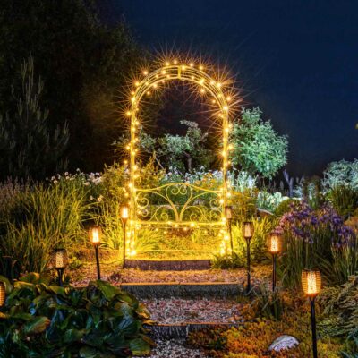 LED-girlianda-sodo-kaledine-dekoracija--LEDPLR-50-230V-IP67-5M-BK-WW-Extra