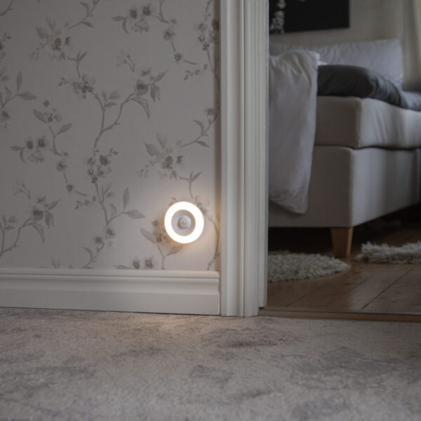 357-28 led naktine lempute (1) 357-28 led naktine lempute (1)